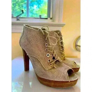 Stuart Weitzman Women's Beige Peep Toe Lace-Up Heeled Booties Size 8